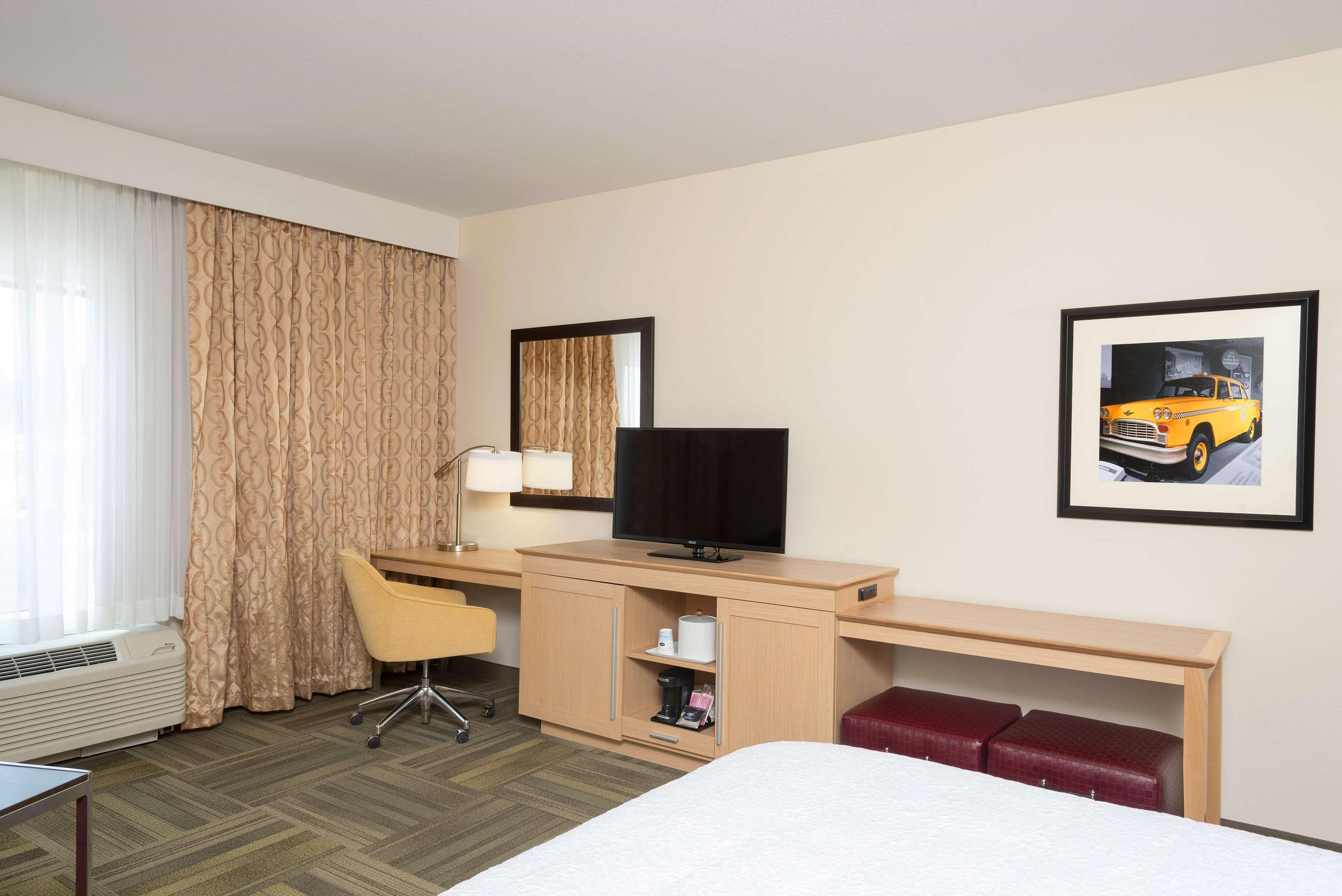 Hampton Inn Kalamazoo Exteriör bild