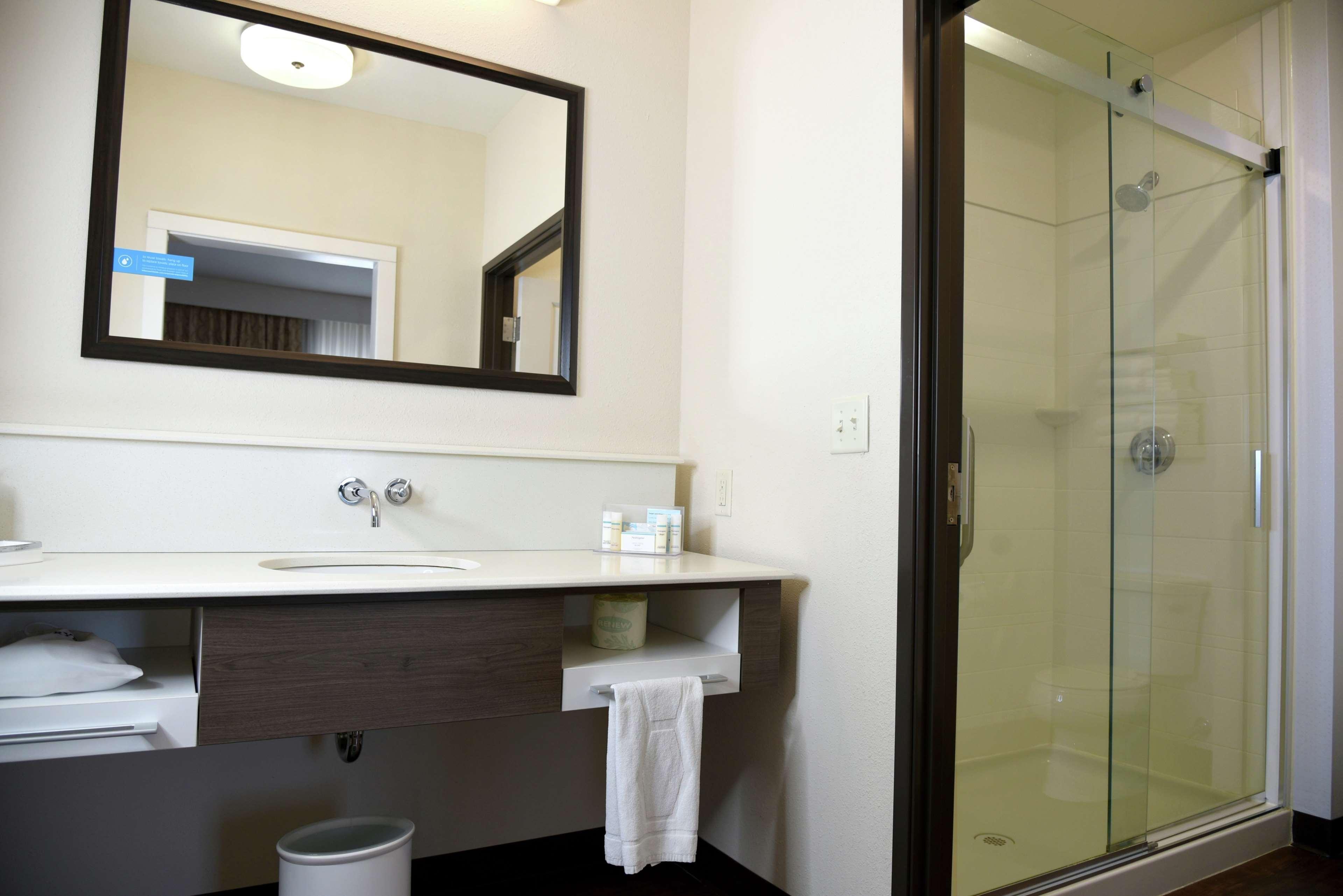 Hampton Inn Kalamazoo Exteriör bild