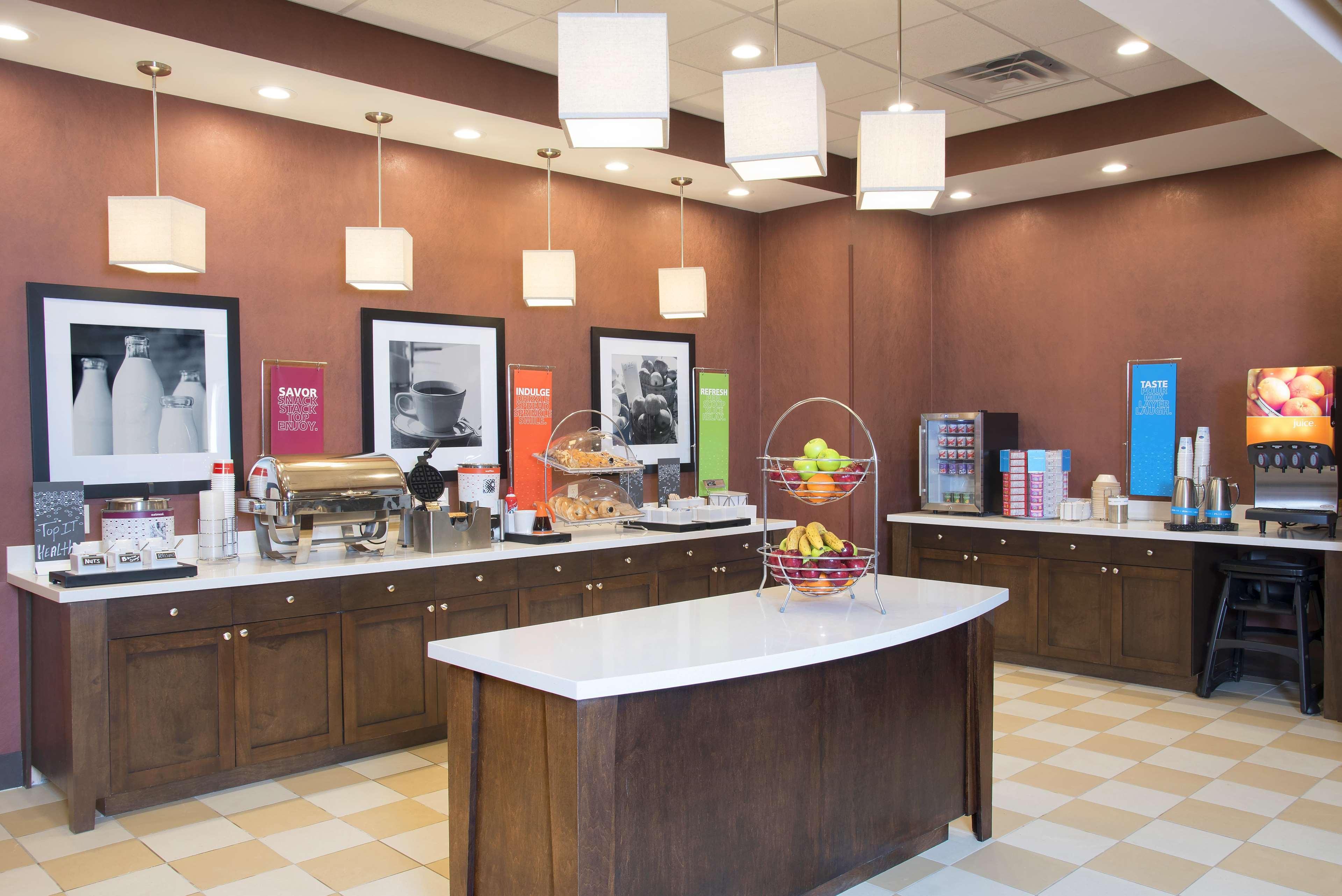Hampton Inn Kalamazoo Exteriör bild