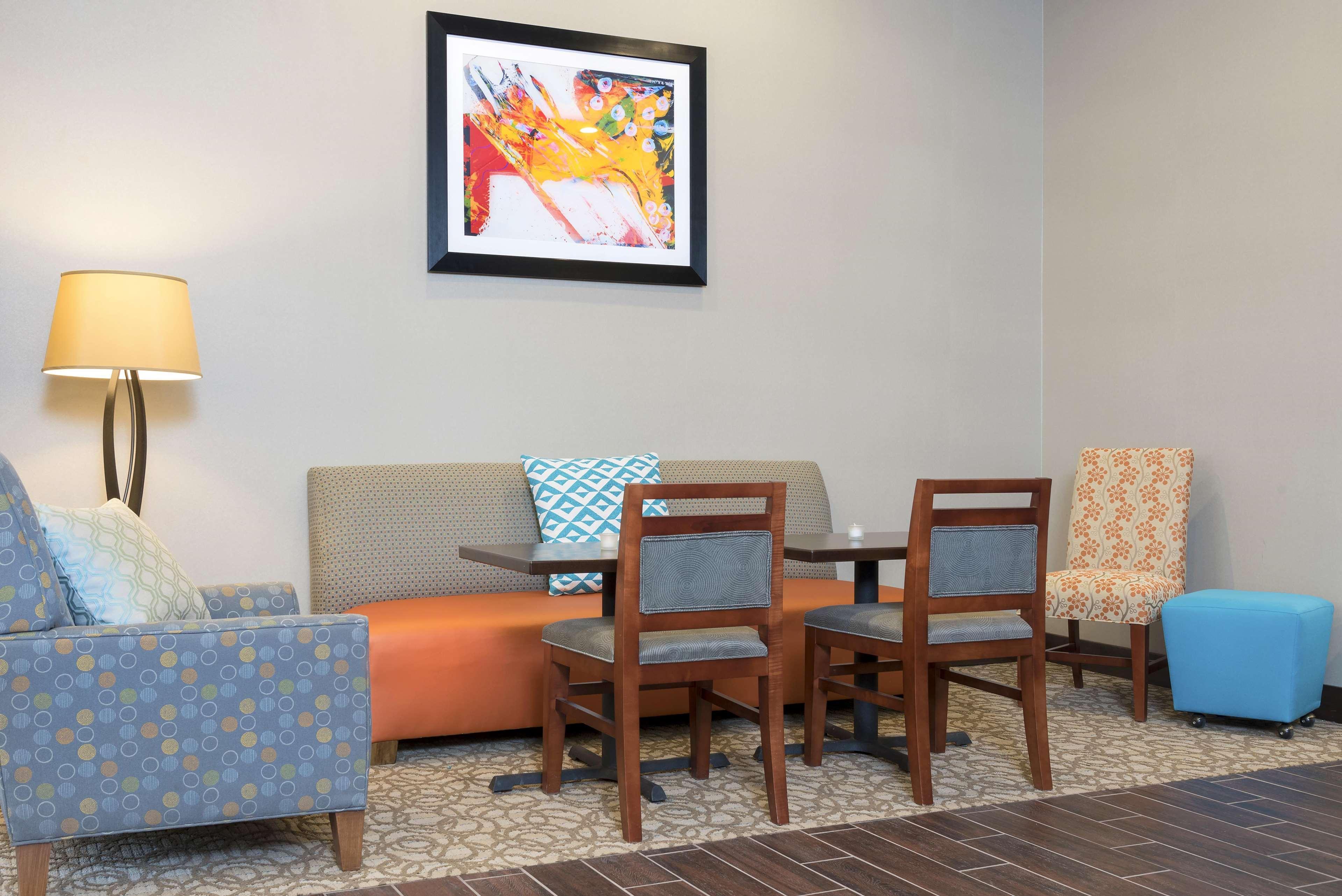 Hampton Inn Kalamazoo Exteriör bild